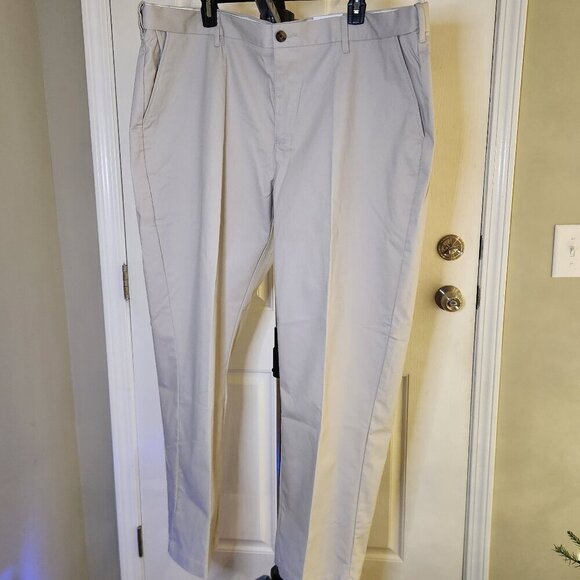 Saddlebred Traveler Flat Front Comfort Flex No Iron Khaki Pants 42x30 - Picture 1 of 7